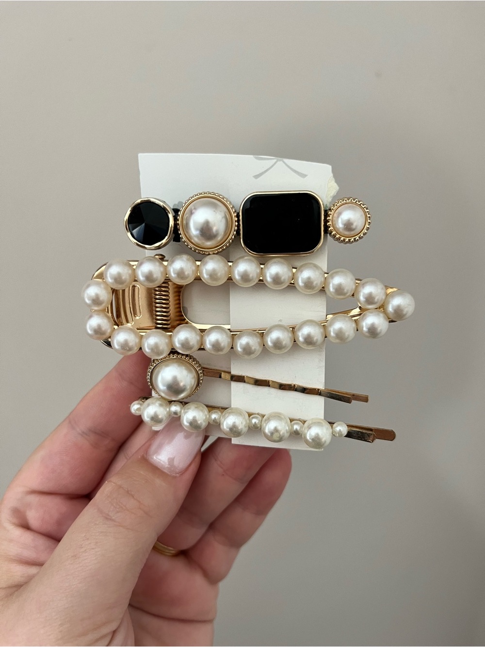 Gold Pearl and Black Stone Hair Clip Set - Women’s Decorative Accessories